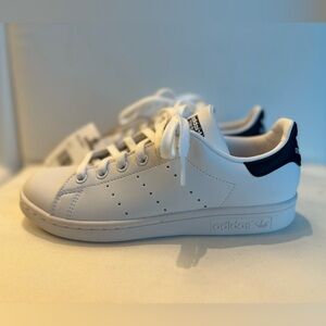 Adidas Stan Smith in Navy Blue